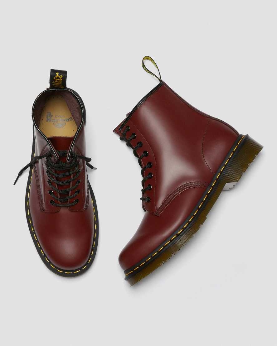 rote dr. martens 1460 glatte herren-schnürstiefel