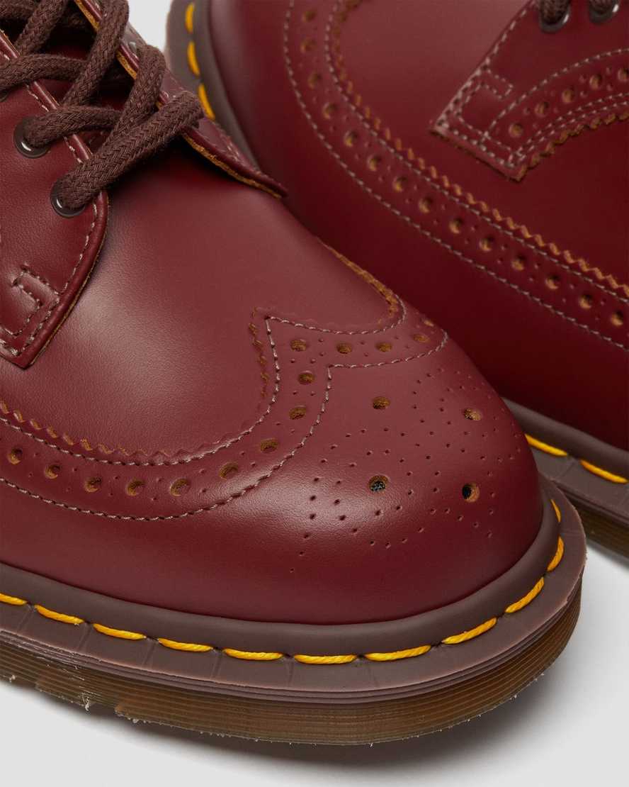 rote dr. martens 3989 vintage herren-brogue-schuhe hergestellt in england