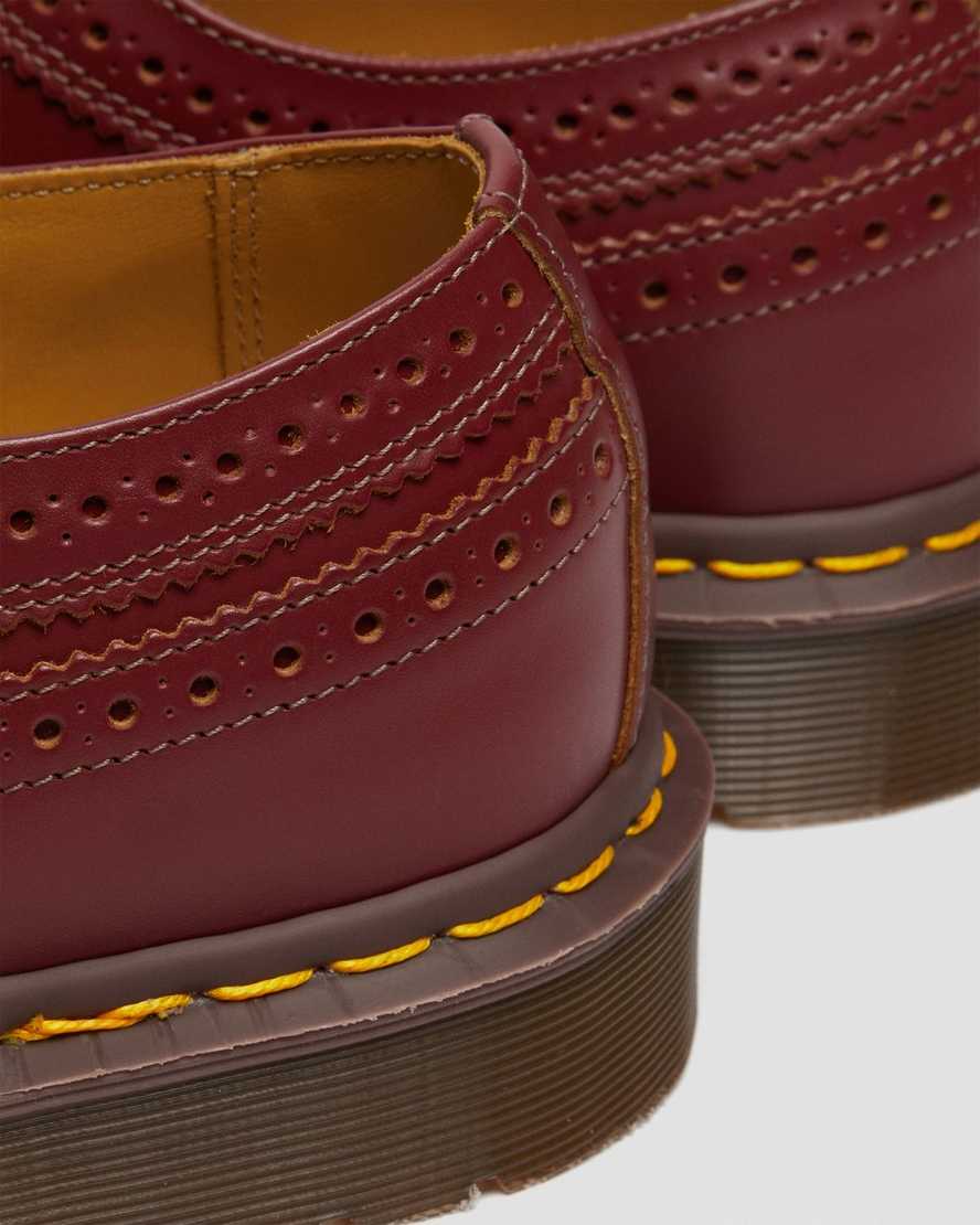 rote dr. martens 3989 vintage herren-brogue-schuhe hergestellt in england