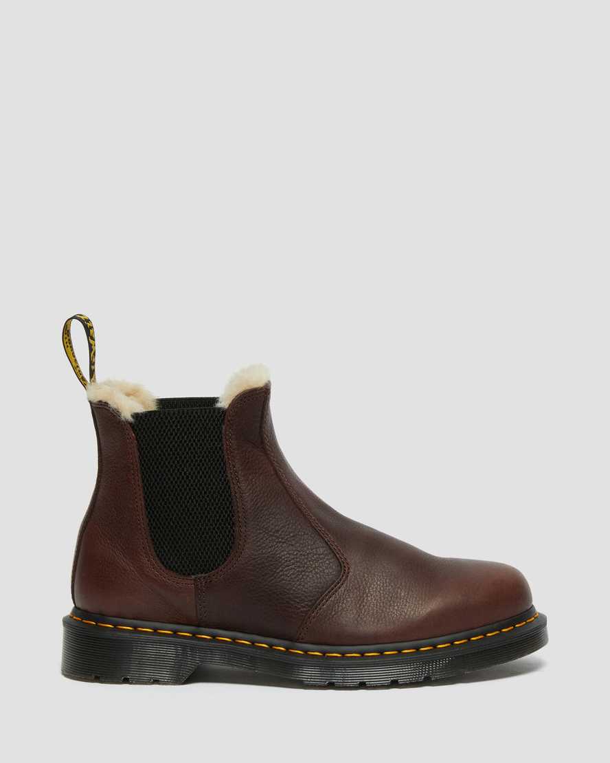braune dr. martens 2976 chelsea boots für damen mit kunstfellfutter