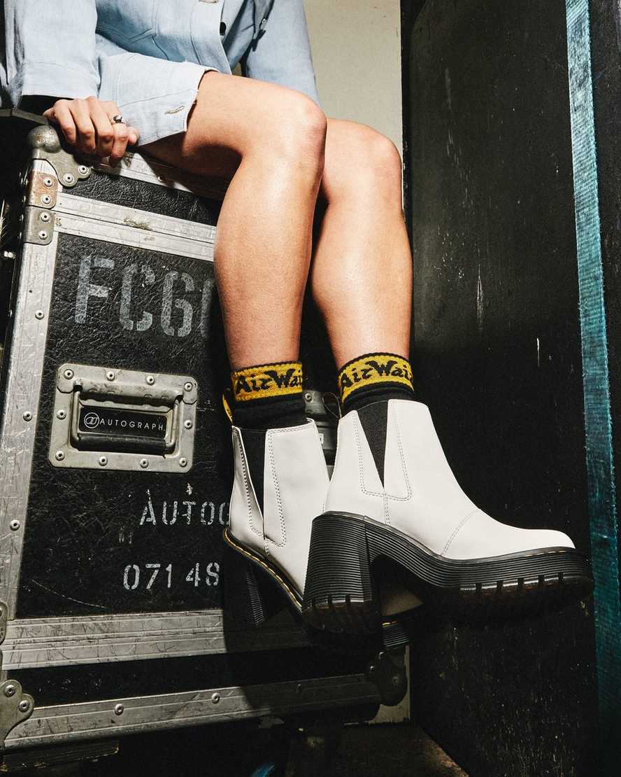 weiße dr. martens spence chelsea boots mit ausgestelltem absatz für damen