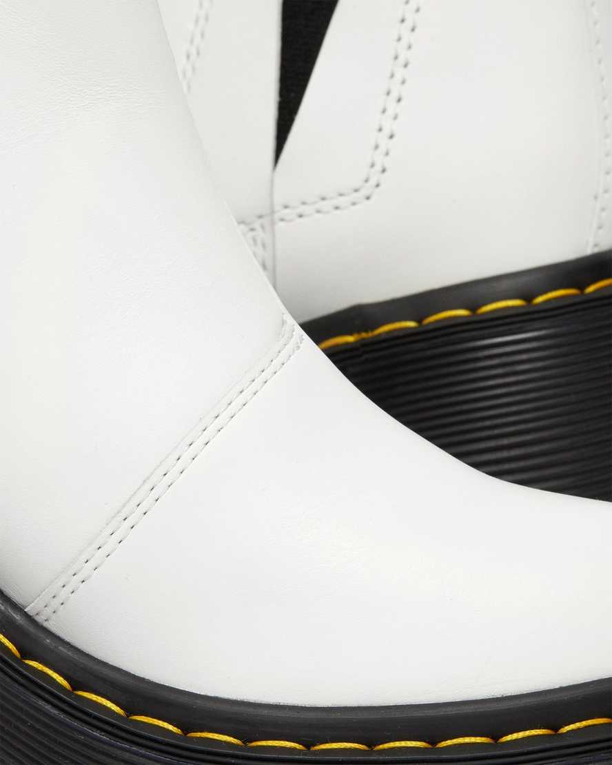 weiße dr. martens spence chelsea boots mit ausgestelltem absatz für damen