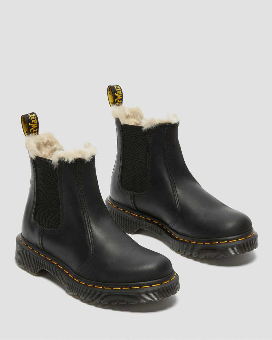 schwarze dr. martens 2976 chelsea boots für damen mit kunstfellfutter