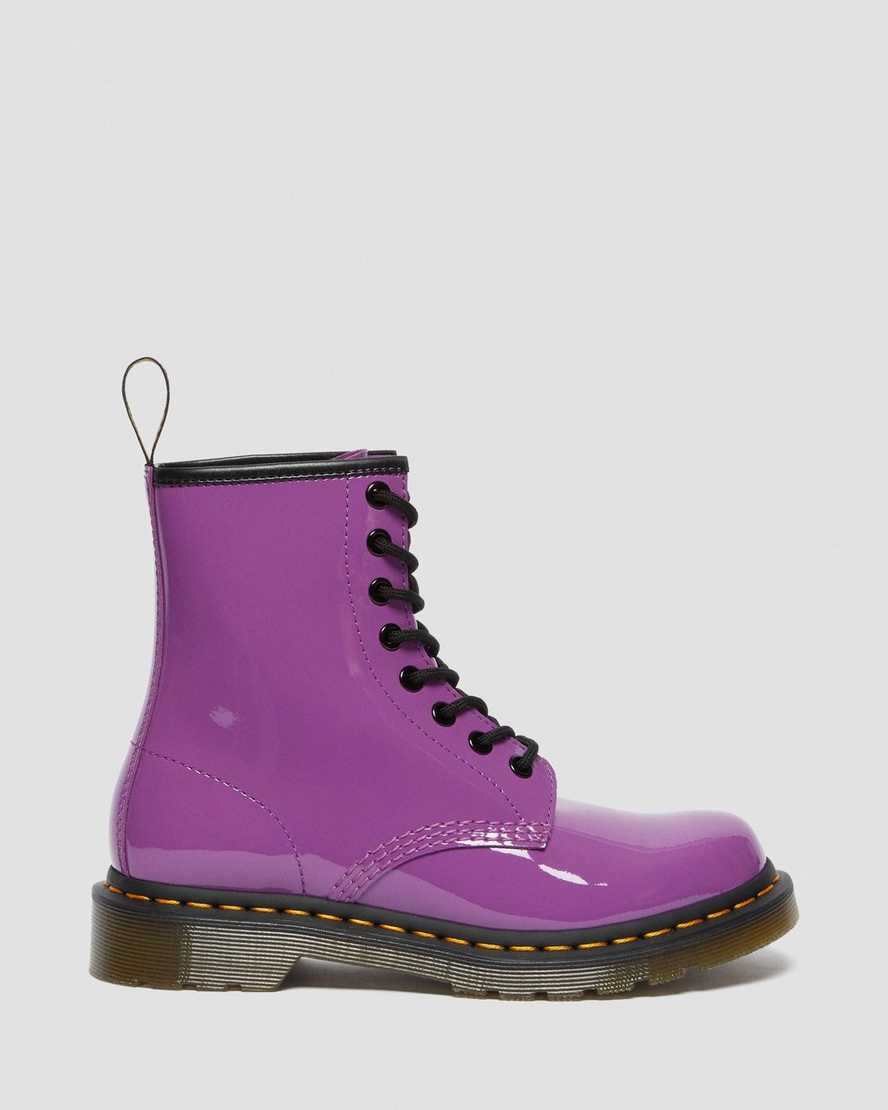 lila dr. martens 1460 lackleder-schnürstiefel für damen