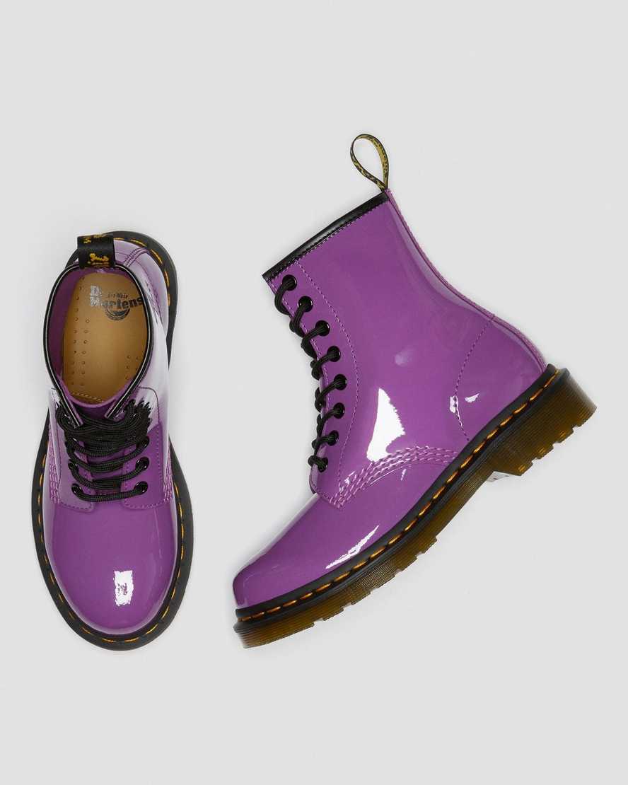 lila dr. martens 1460 lackleder-schnürstiefel für damen