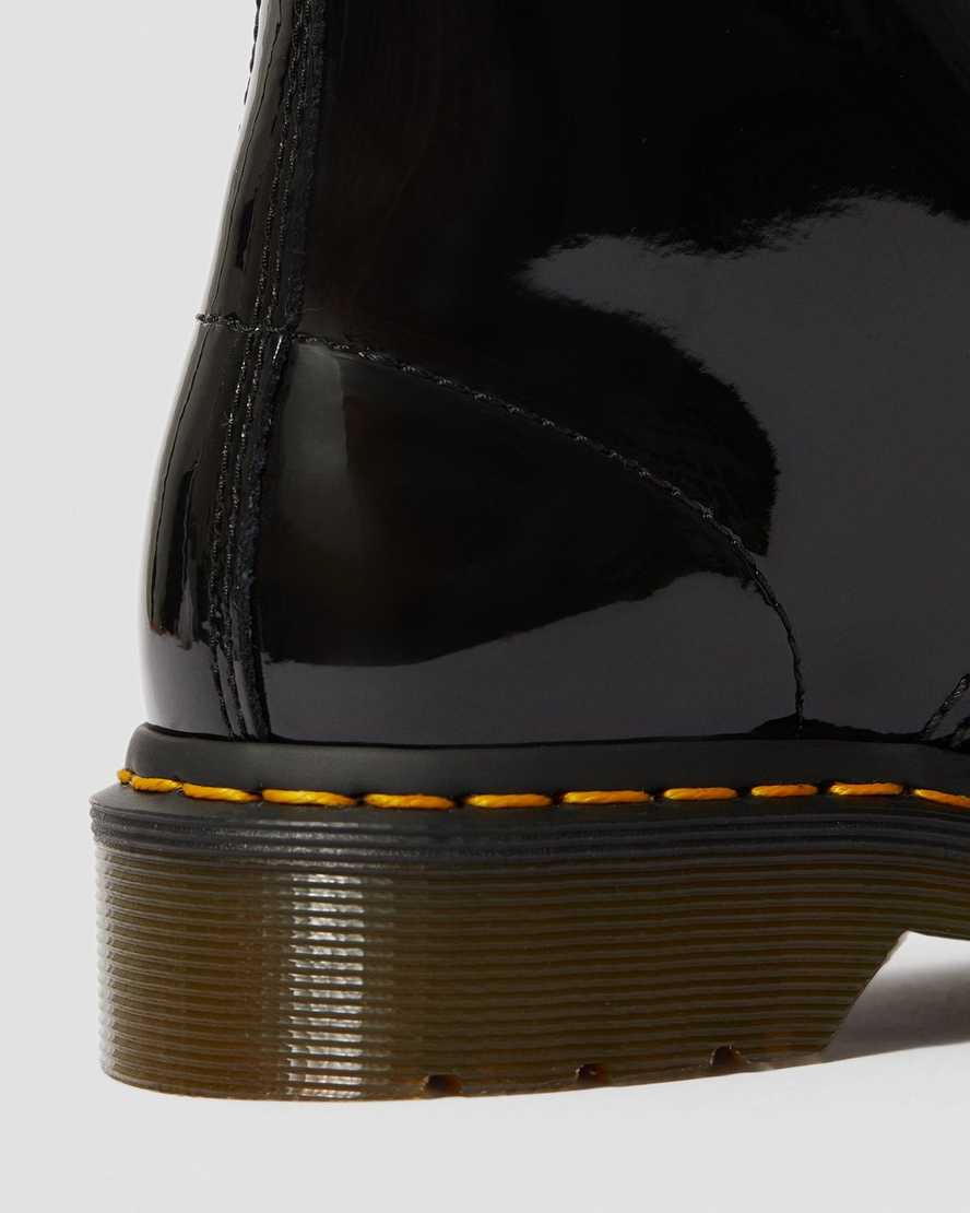 schwarze dr. martens 1460 lackleder-schnürstiefel für damen.