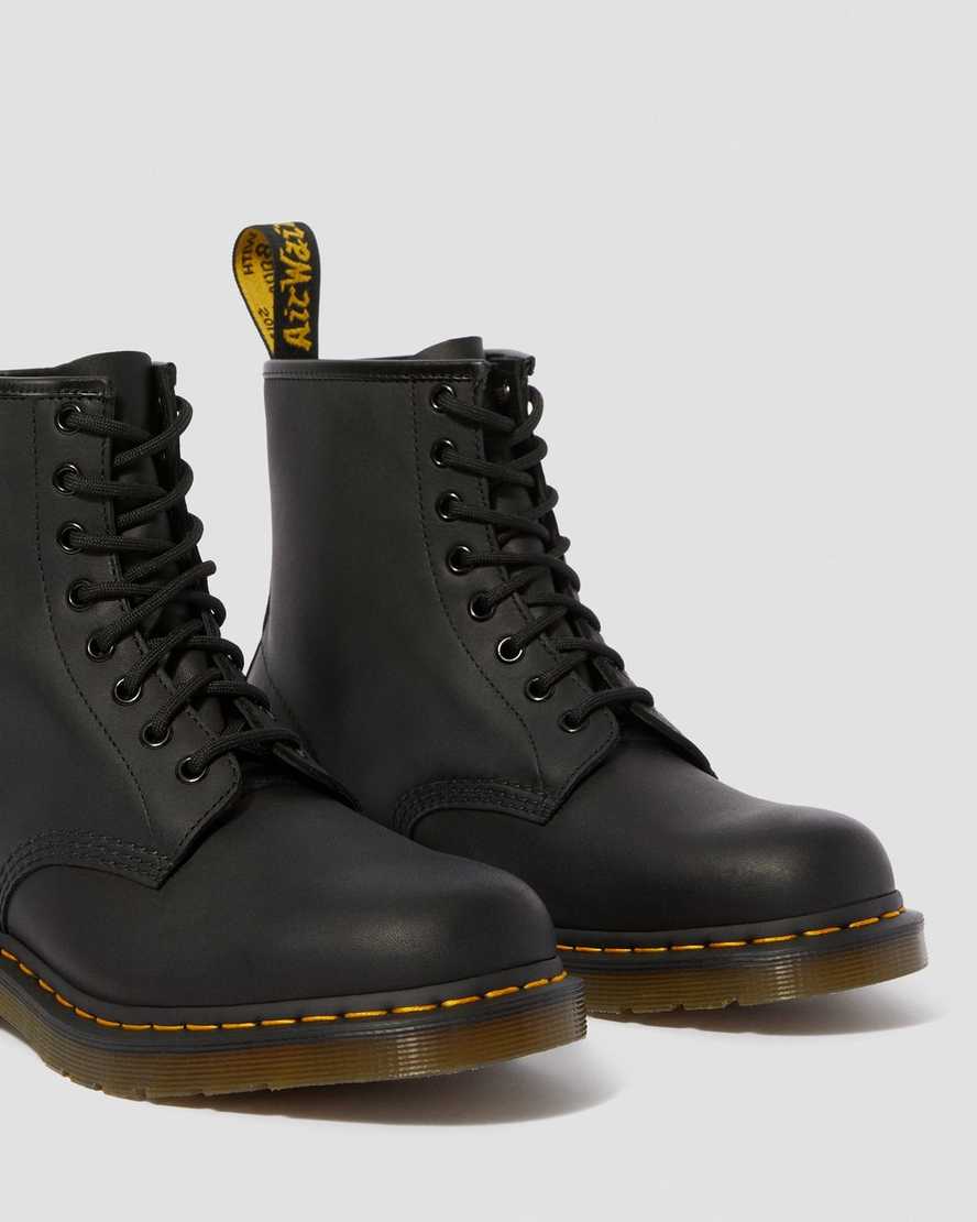 schwarze dr. martens 1460 greasy damen-schnürstiefel