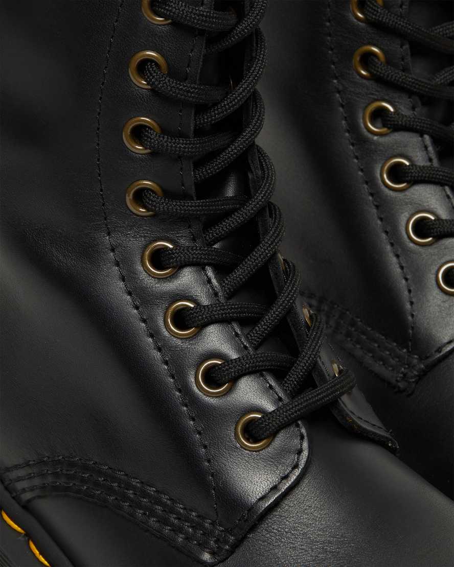 schwarze dr. martens clemency schnürstiefel für damen mit absatz