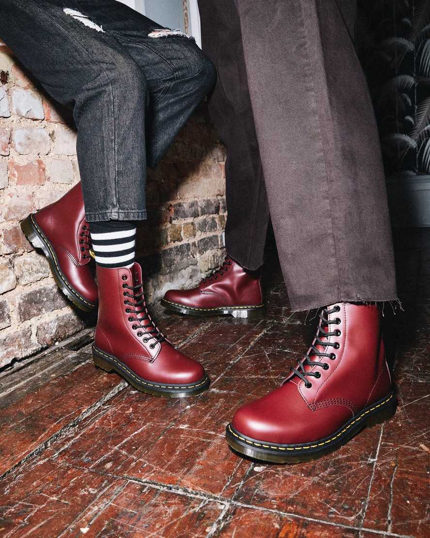 rote dr. martens 1490 smooth damenstiefel mittelhoch