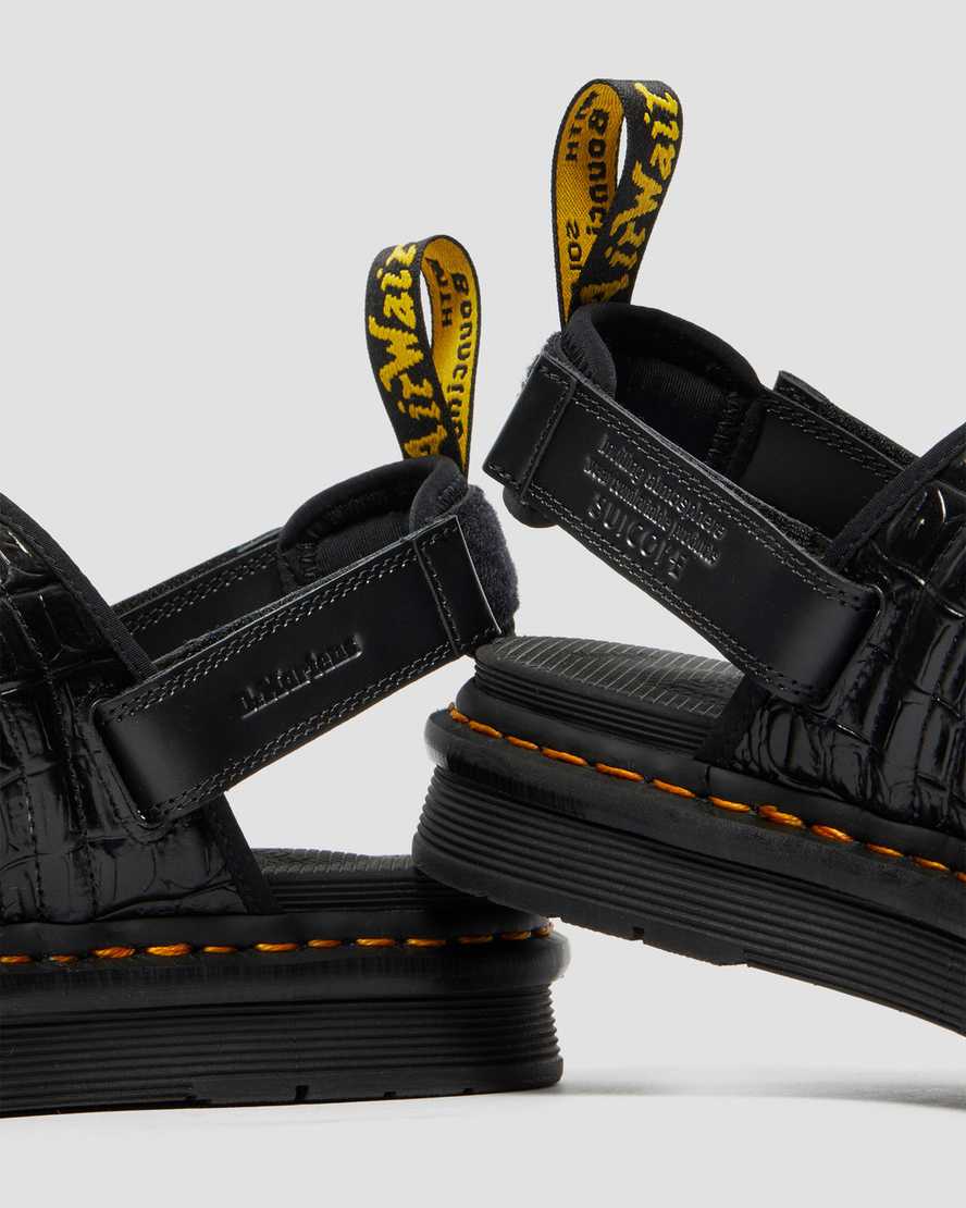 schwarze dr. martens mura suicoke croco damensandalen